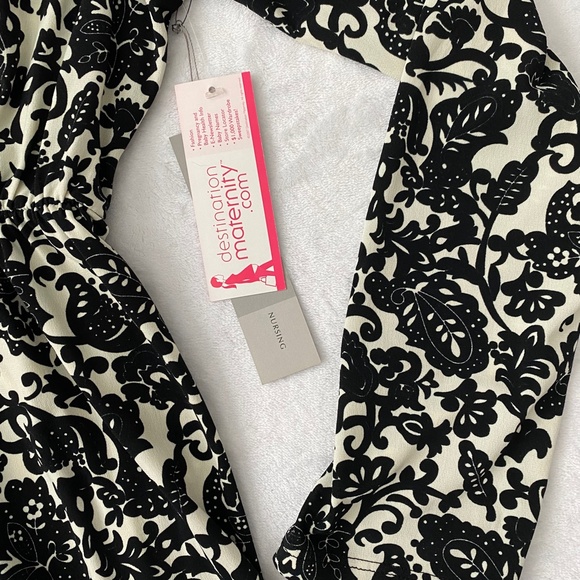 A Pea In the Pod Long sleeve Maternity + Nursing top Size L - Picture 5 of 9